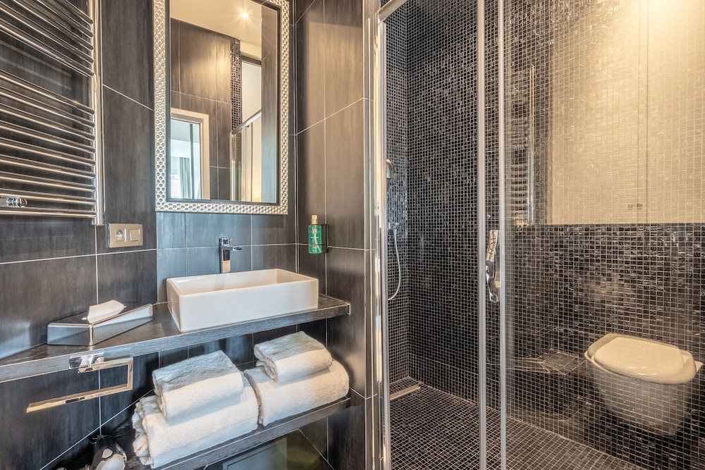 yuna les halles serviced apartments