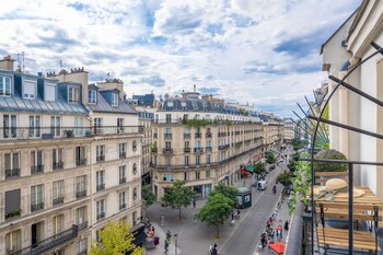 yuna les halles serviced apartments