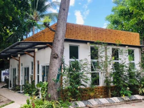 santander pebbles beach resort