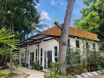 santander pebbles beach resort