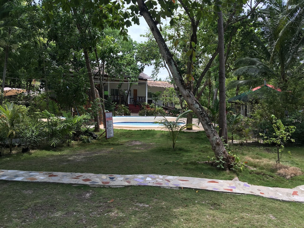 santander pebbles beach resort