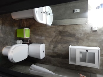 jacaranda guesthouse