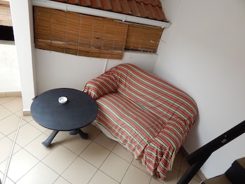 jacaranda guesthouse