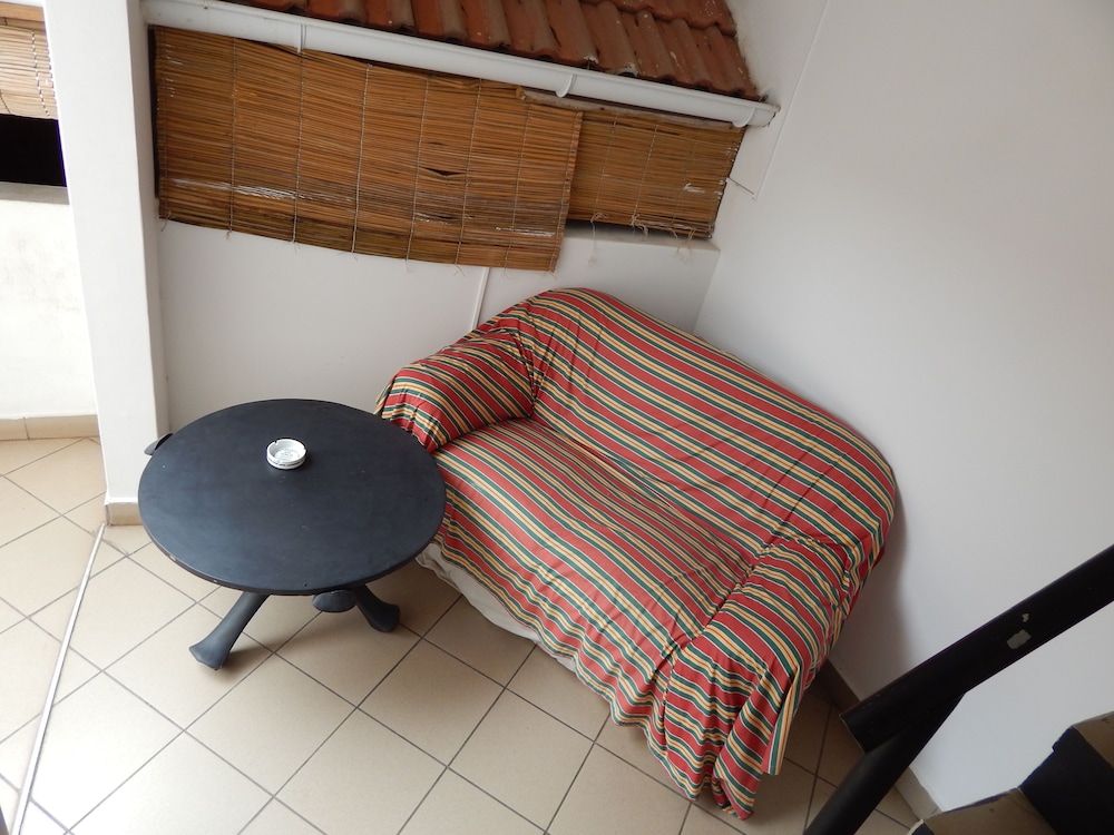 jacaranda guesthouse