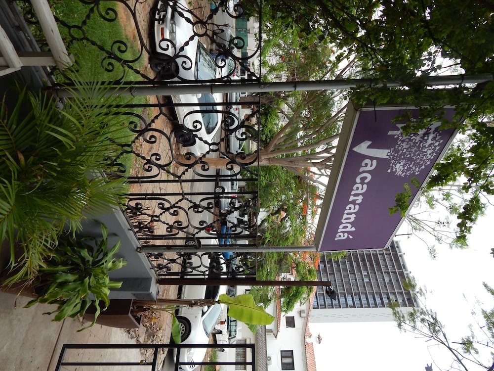 jacaranda guesthouse