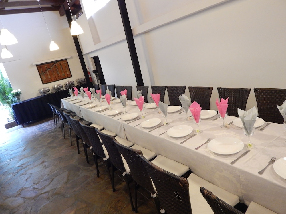 jacaranda guesthouse