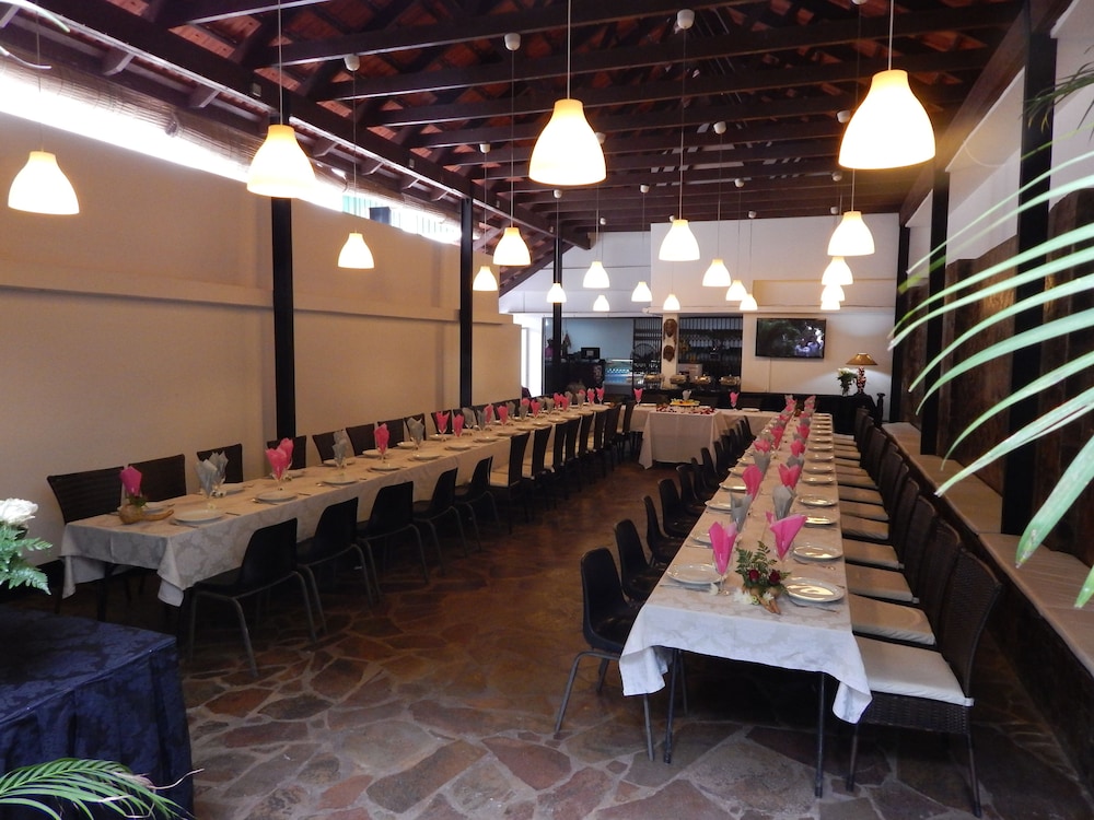 jacaranda guesthouse