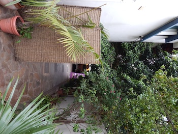 jacaranda guesthouse