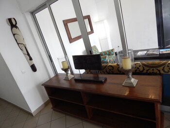 jacaranda guesthouse