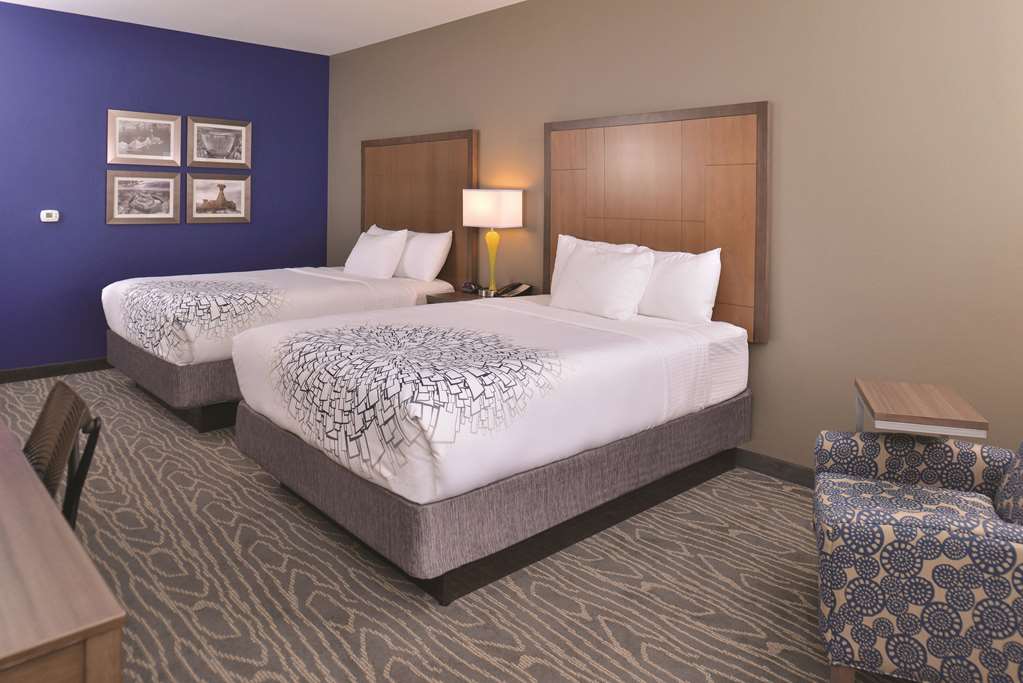 la quinta inn suites page at lake powell