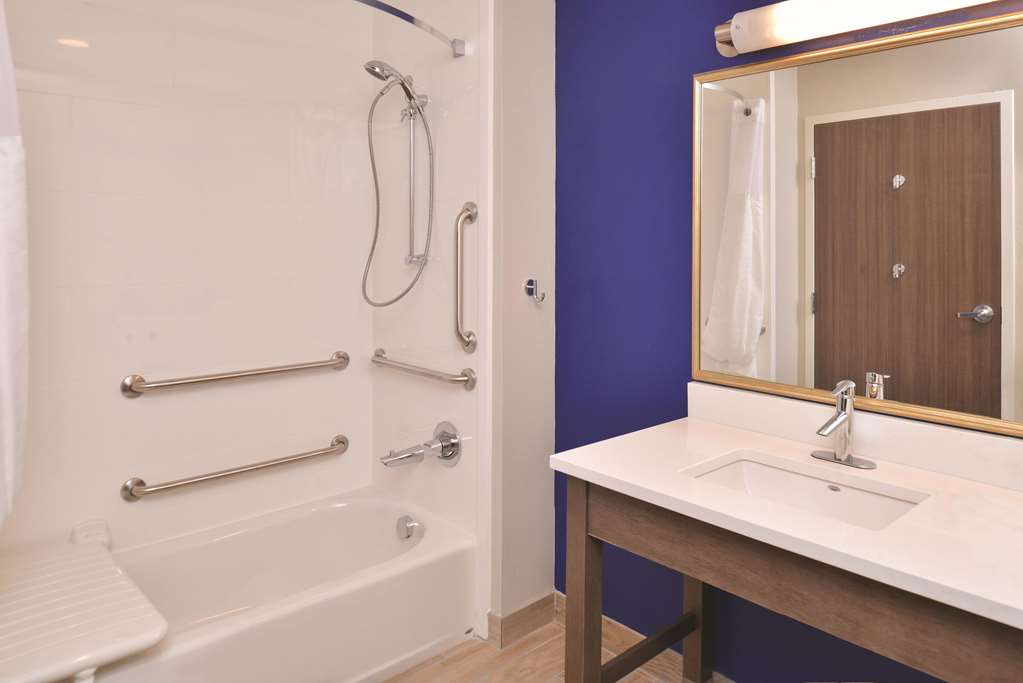 la quinta inn suites page at lake powell