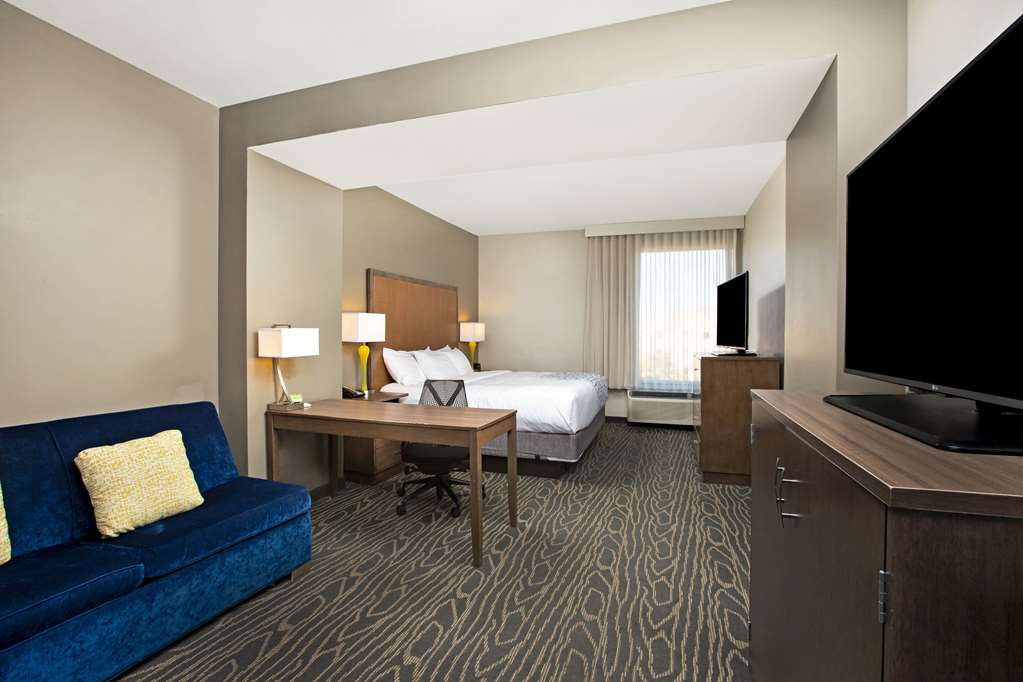la quinta inn suites page at lake powell