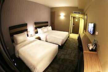 Sem9 Senai ''Formerly Known As Perth Hotel",Kulai>>Johor Bahru,3 star