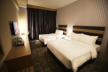 Sem9 Senai ''Formerly Known As Perth Hotel",Kulai>>Johor Bahru,3 star