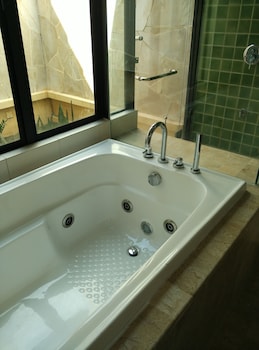 sabah beach villas and suites