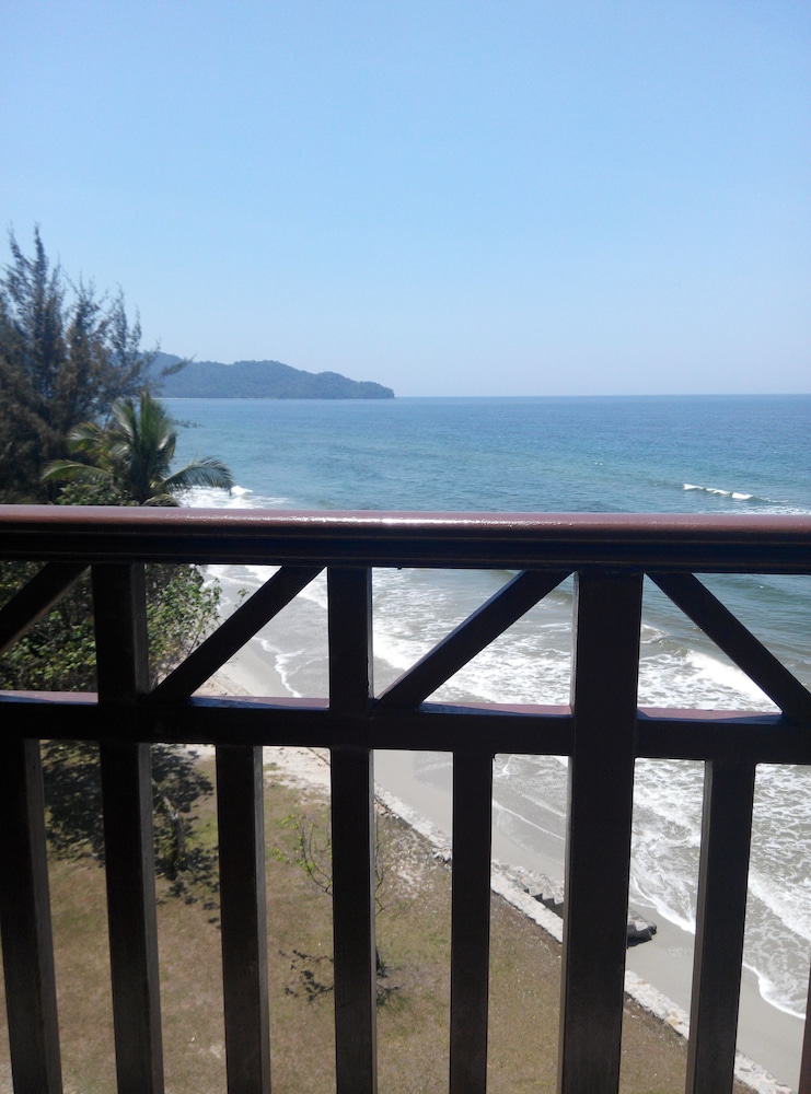 sabah beach villas and suites