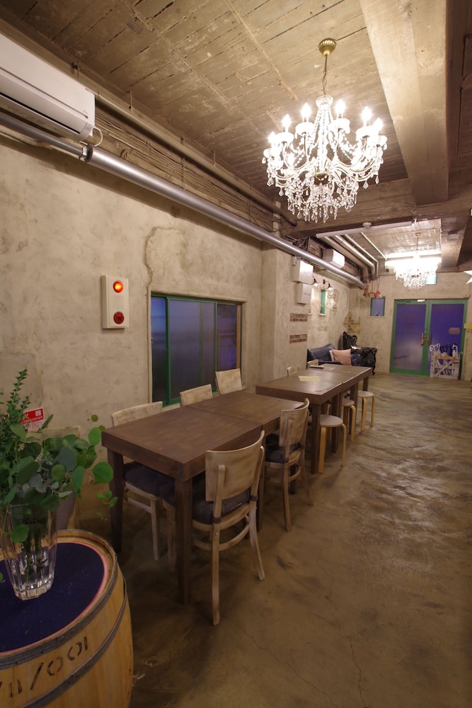 cinnamon guest house dogo hostel