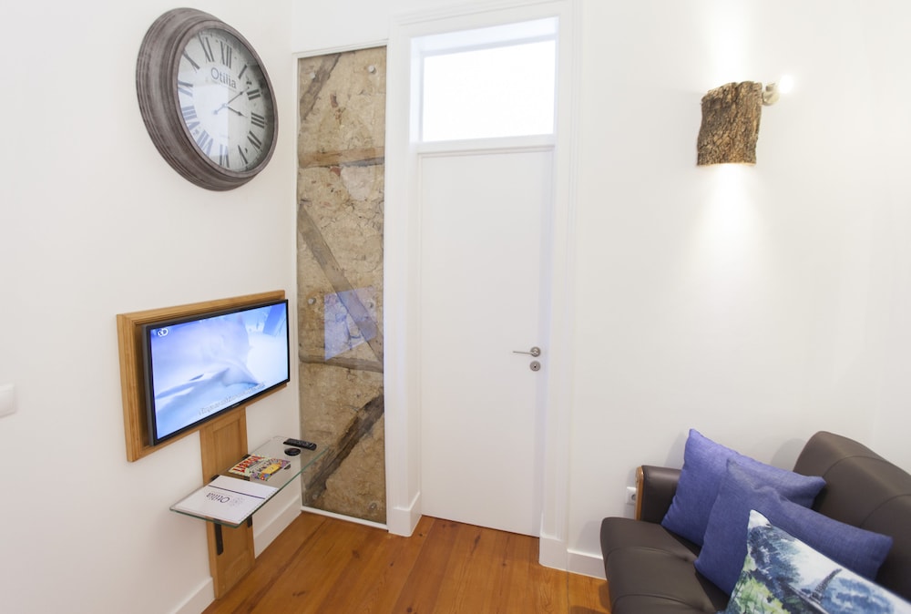 otilia apartments