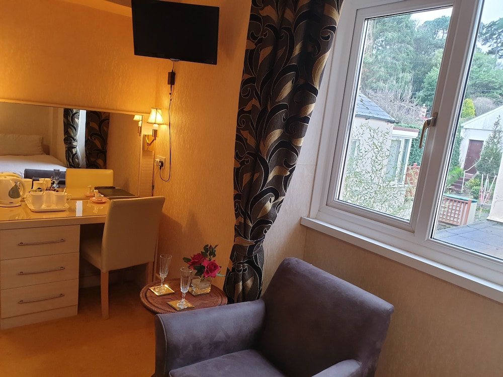 The Sands Hotel,South West England>>Paignton,3 star