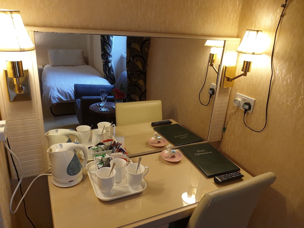The Sands Hotel,South West England>>Paignton,3 star
