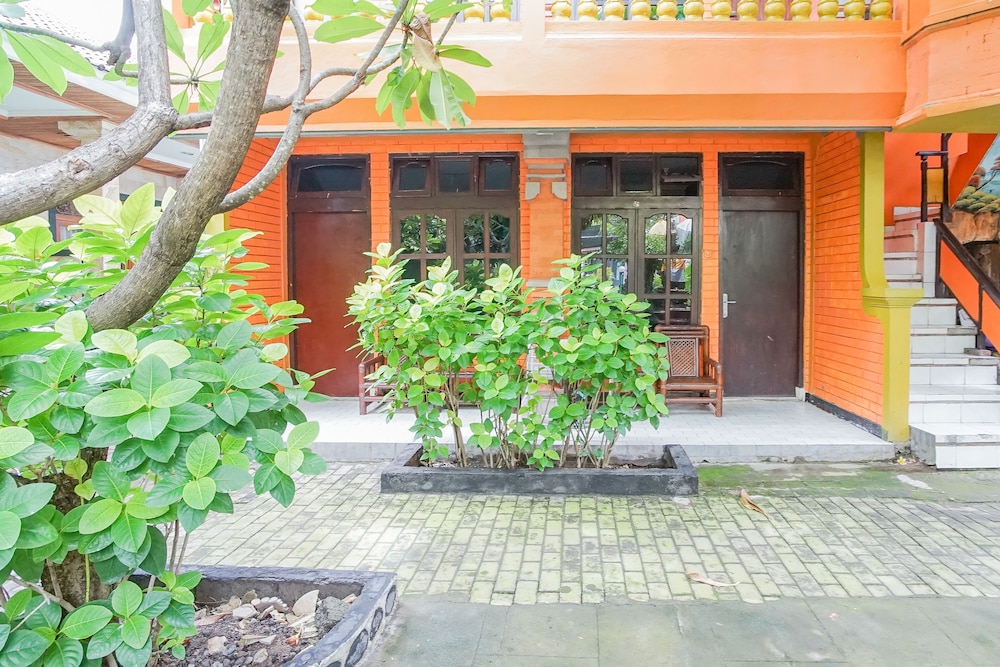 mahendra beach inn