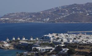 tharroe of mykonos