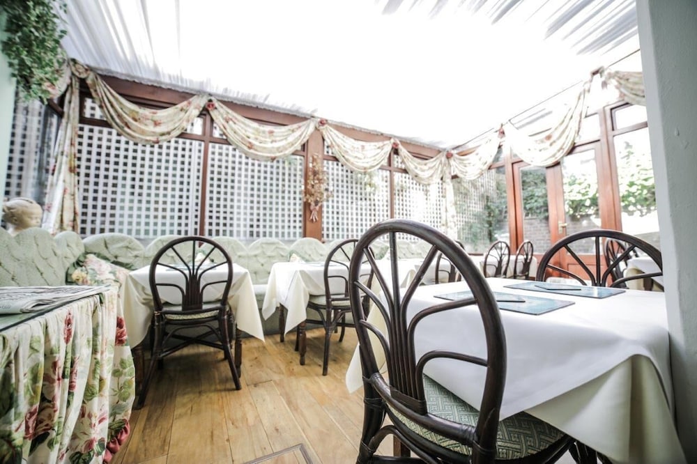 the abbey notting hill