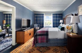 graduate by hilton state college