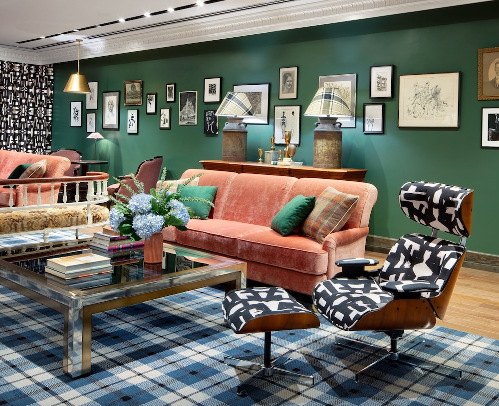 graduate by hilton state college