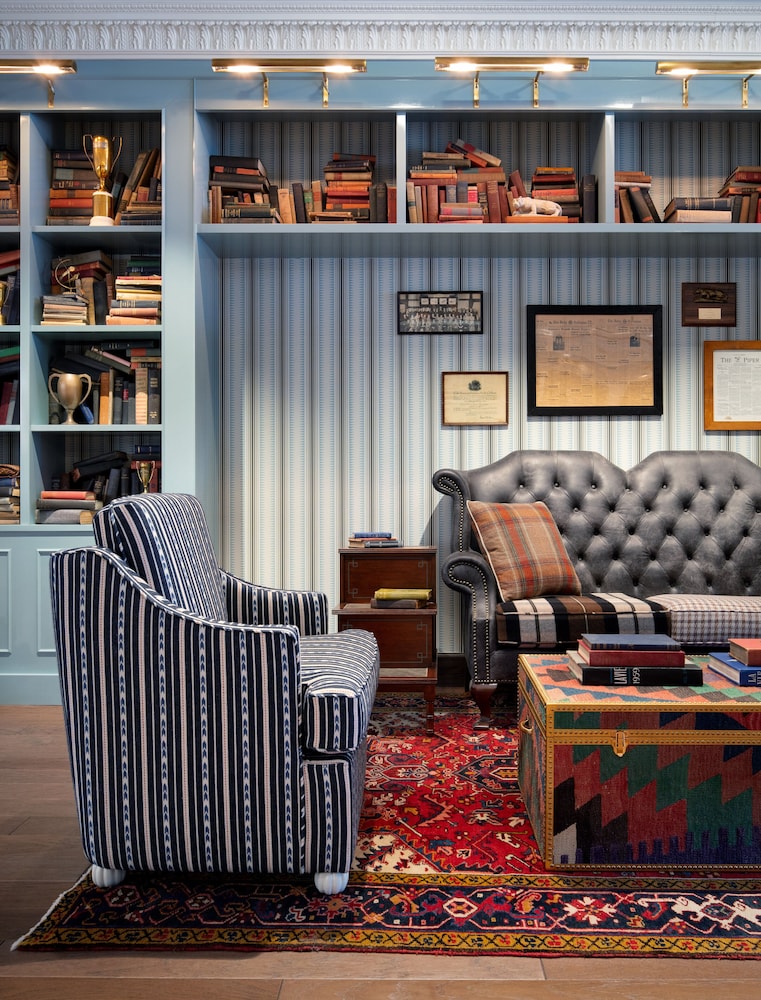 graduate by hilton state college