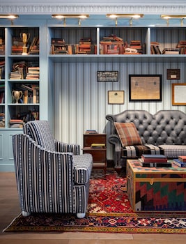 graduate by hilton state college