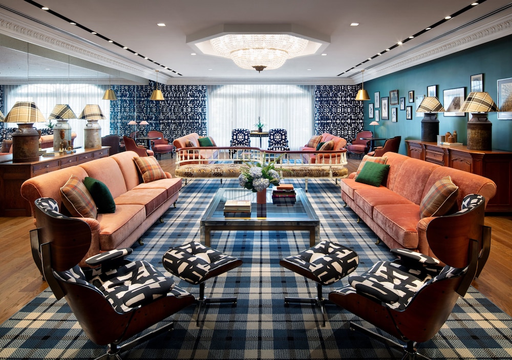 graduate by hilton state college