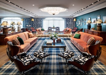 graduate by hilton state college