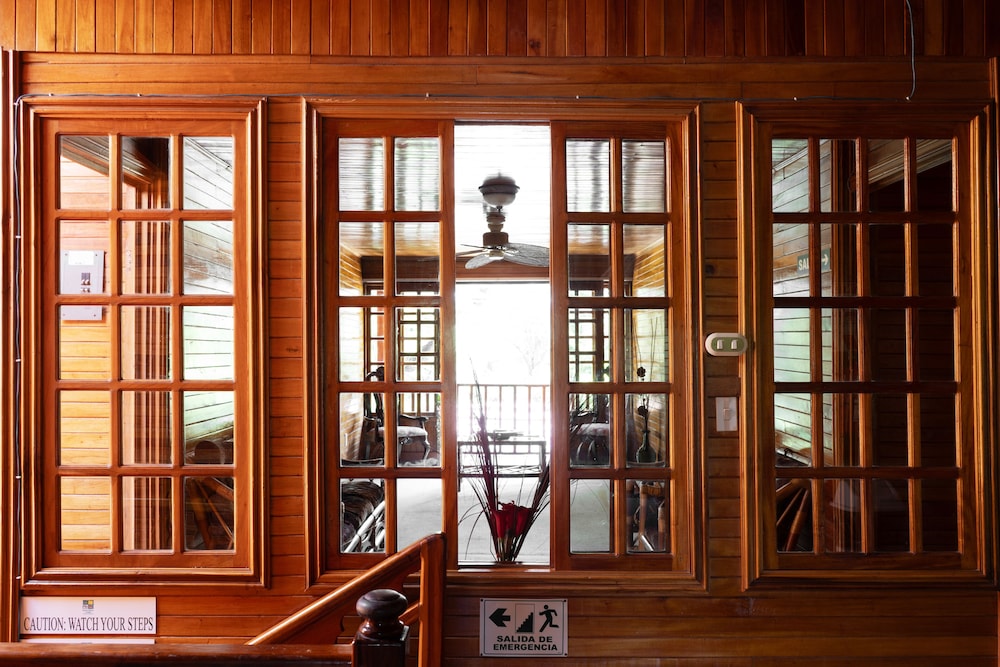 santa elena lodge