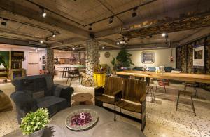 beimen wow poshtel hostel