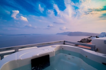 kaleidoscope cave houses oia