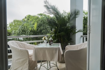 the moon villa hoi an