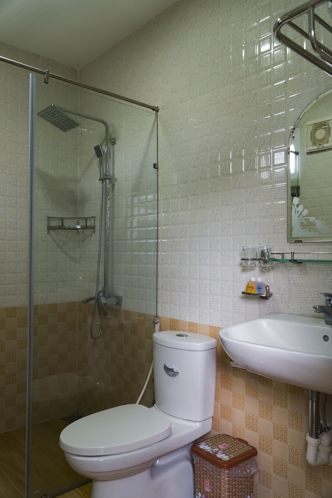 the moon villa hoi an