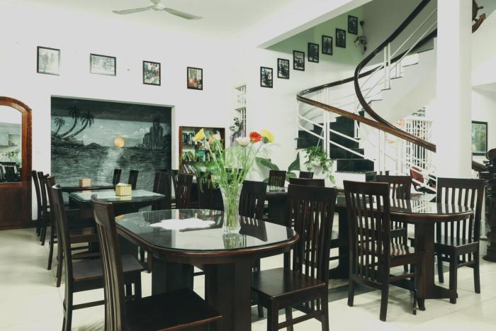 the moon villa hoi an