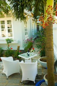 the moon villa hoi an