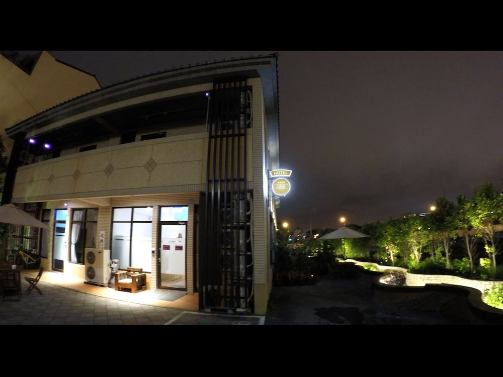 lutel hotel xpark gloria outlets shin kong cinemas