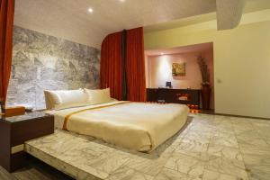 Moonlight Motel,Taichung>>Changhua,4 star