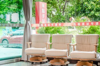 lightness hotel