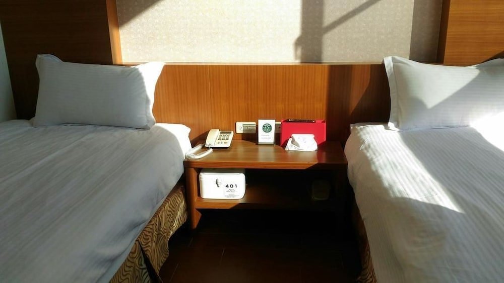lightness hotel