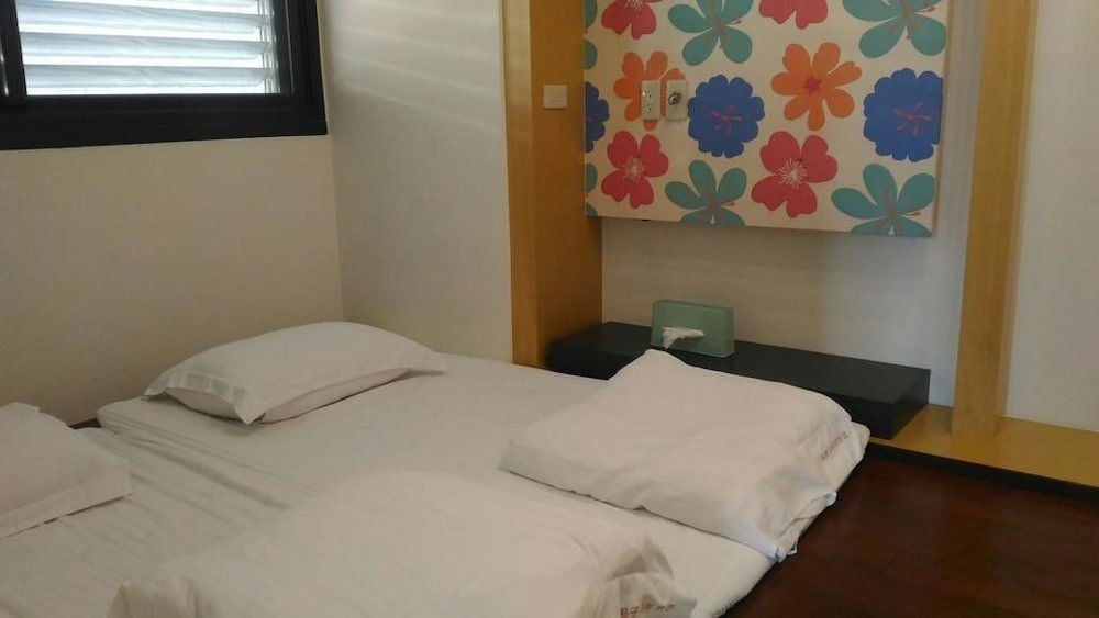 lightness hotel