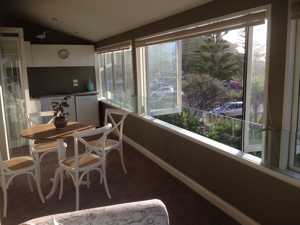 cave rock guest house