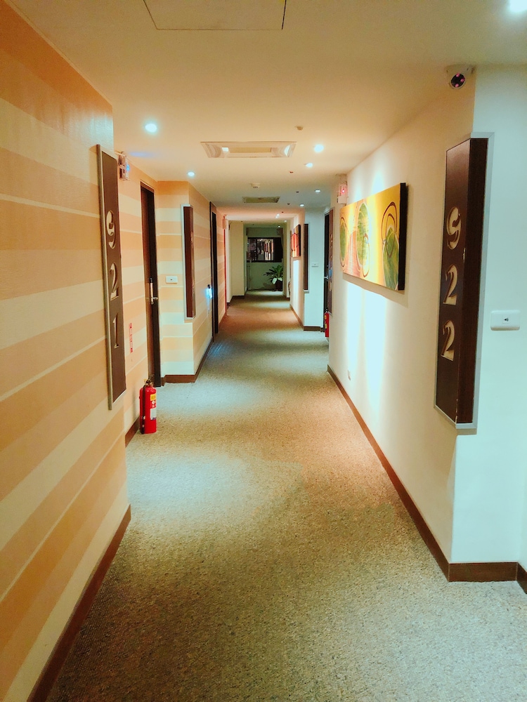 wemeet hotel