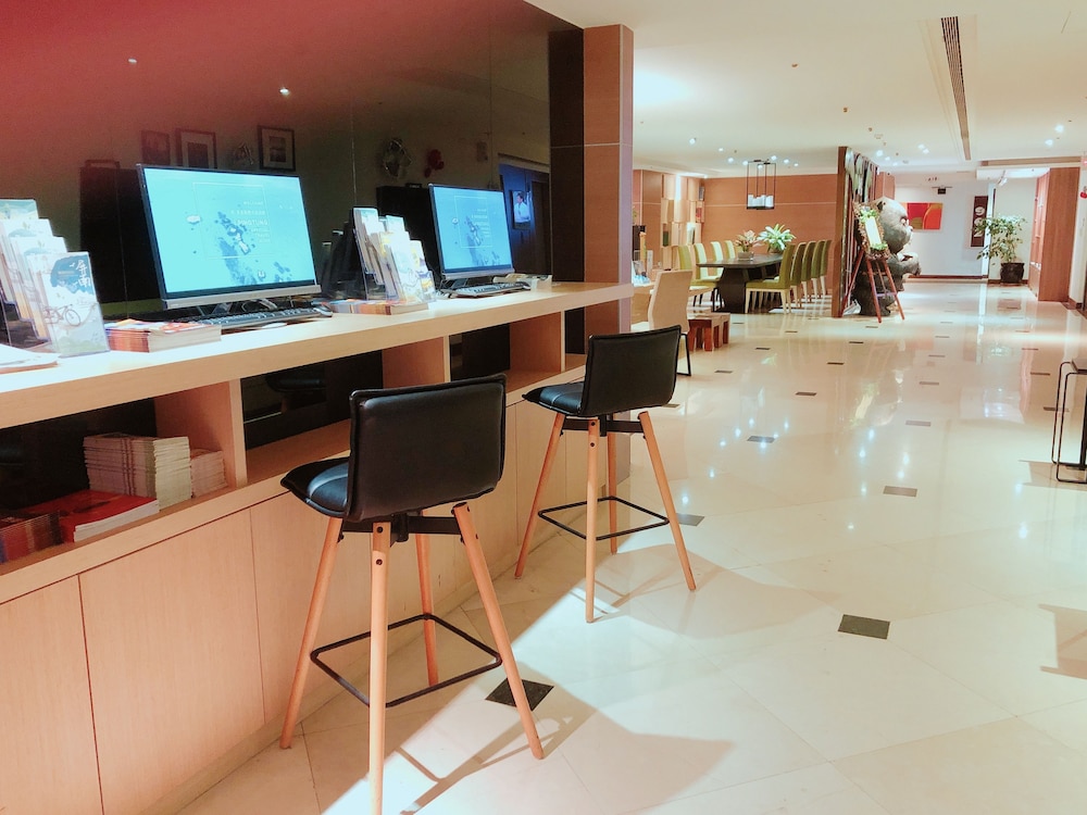 wemeet hotel