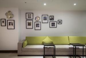 wemeet hotel