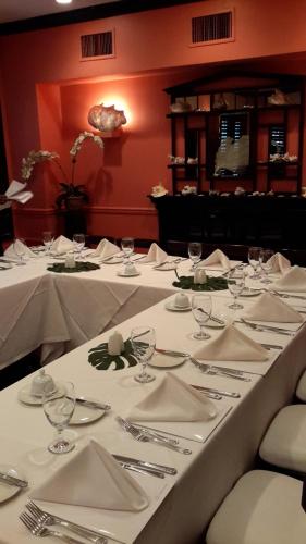 the caribbean court boutique hotel